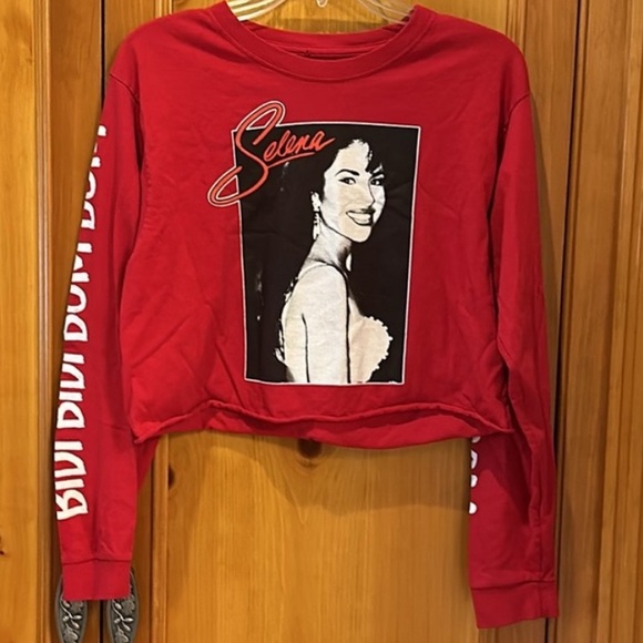 Selena Red Crop Top Long Sleeve Official Selena Merch Bidi Bidi Bom Bom - Picture 1 of 7